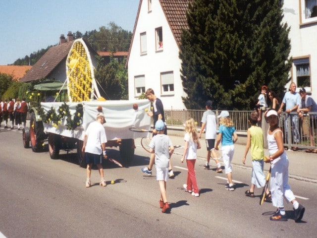 2005-festwagen-03